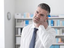 Nackenschmerzensymptome Lizenzfreies Stockfoto Nackenschmerzensymptome Lizenzfreies Stockfoto