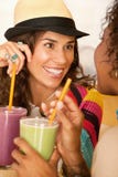 nad smoothies target1587_0_ kobiety fotografia stock nad smoothies target1587_0_ kobiety fotografia stock