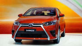 Nagelnieuw Toyota Yaris bij de 30ste Internationale Motor Expo 2013 royalty-vrije stock afbeelding Nagelnieuw Toyota Yaris bij de 30ste Internationale Motor Expo 2013 royalty-vrije stock afbeelding