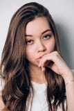 Nahaufnahmeporträt der sexy Frau Schönes Mädchen lizenzfreie stockfotografie Nahaufnahmeporträt der sexy Frau Schönes Mädchen lizenzfreie stockfotografie