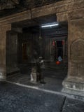 Nandi на круговом mandapa Nandi на виске пещеры Pataleshwar построенном в эре Rashtrakuta стоковое фото Nandi на круговом mandapa Nandi на виске пещеры Pataleshwar построенном в эре Rashtrakuta стоковое фото