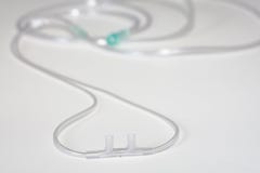 Nasal cannula for oxygen delivery