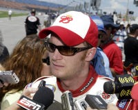 nascar jr för dalchaufförearnhardt arkivfoto nascar jr för dalchaufförearnhardt arkivfoto