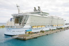 NASSAU, ΜΠΑΧΑΜΕΣ βασιλικές Καραϊβικές Θάλασσες, γοητεία των θαλασσών στοκ εικόνες με δικαίωμα ελεύθερης χρήσης NASSAU, ΜΠΑΧΑΜΕΣ βασιλικές Καραϊβικές Θάλασσες, γοητεία των θαλασσών στοκ εικόνες με δικαίωμα ελεύθερης χρήσης
