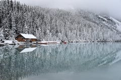 Nationalpark Kanada Lake- Louisebanff stockfoto Nationalpark Kanada Lake- Louisebanff stockfoto