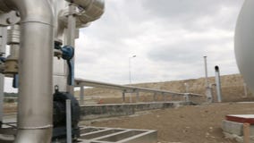 Natuurlijke gashouderpijpleidingen stock videobeelden Natuurlijke gashouderpijpleidingen stock videobeelden