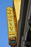 Neon för El Capitan undertecknar in klar blå himmel arkivfoto Neon för El Capitan undertecknar in klar blå himmel arkivfoto