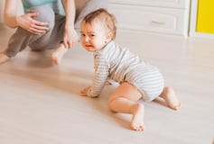 Nettes Babyschreien lizenzfreie stockfotos Nettes Babyschreien lizenzfreie stockfotos