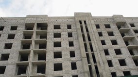 Neubau, ohne Fenster stock video footage Neubau, ohne Fenster stock video footage