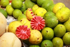 Neuer Obstmarkt in Indien lizenzfreies stockbild Neuer Obstmarkt in Indien lizenzfreies stockbild