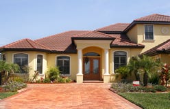 New Upscale Home In Tropics Royalty Free Stock Photos New Upscale Home In Tropics Royalty Free Stock Photos