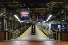 NEW YORK, ETATS-UNIS - 5 MAI 2018 : Intérieur de Grand Central à Manhattan, New York City photo stock NEW YORK, ETATS-UNIS - 5 MAI 2018 : Intérieur de Grand Central à Manhattan, New York City photo stock