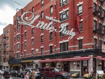 New York, NY/vereinigtes Zustands-5. Juli 2016 - Willkommen zu wenigem Italien-Zeichen an der Maulbeerstraße stockfoto New York, NY/vereinigtes Zustands-5. Juli 2016 - Willkommen zu wenigem Italien-Zeichen an der Maulbeerstraße stockfoto
