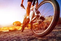 Moutain Fahrradmann lizenzfreies stockbild Moutain Fahrradmann lizenzfreies stockbild