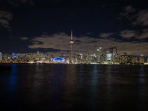 Nightlapse of Toronto from Central Island