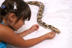 Niño y serpiente Niño y serpiente