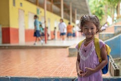 Niños de Karen de la escuela de Banbongtilang fotografía de archivo libre de regalías Niños de Karen de la escuela de Banbongtilang fotografía de archivo libre de regalías