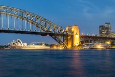 Nocy panorama Sydney schronienie, Australia obrazy royalty free Nocy panorama Sydney schronienie, Australia obrazy royalty free