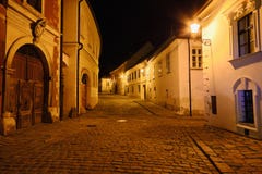 Nocy ulica Bratislava zdjęcie stock Nocy ulica Bratislava zdjęcie stock