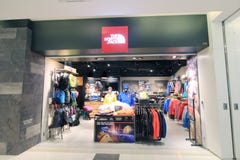 north face store uptown