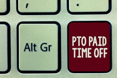 Note d'écriture montrant à PTO le repos payé L'employeur de présentation de photo d'affaires accorde la compensation pour le cong image libre de droits Note d'écriture montrant à PTO le repos payé L'employeur de présentation de photo d'affaires accorde la compensation pour le cong image libre de droits