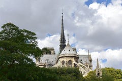 Notre Dame Spire, La Fleche, et toits en bois avant le feu Paris, France image stock Notre Dame Spire, La Fleche, et toits en bois avant le feu Paris, France image stock