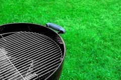 Nouveau plan rapproché propre vide de gril de BBQ photographie stock Nouveau plan rapproché propre vide de gril de BBQ photographie stock
