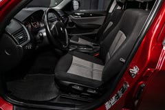 Novosibirsk, Russia 11 giugno 2019: BMW X1 immagine stock libera da diritti Novosibirsk, Russia 11 giugno 2019: BMW X1 immagine stock libera da diritti
