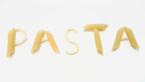 Nudlar stavar ut pasta på vit bakgrund royaltyfria bilder Nudlar stavar ut pasta på vit bakgrund royaltyfria bilder
