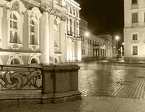 Nuits blanches à St Petersburg Ermitage d'état, image noire et blanche Photo libre de droits Nuits blanches à St Petersburg Ermitage d'état, image noire et blanche Photo libre de droits