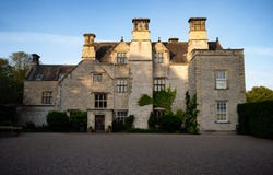 Nunnington Hall на вечере лета стоковые изображения Nunnington Hall на вечере лета стоковые изображения