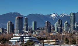 Nuova zona residenziale nella città di Burnaby fotografia stock libera da diritti Nuova zona residenziale nella città di Burnaby fotografia stock libera da diritti