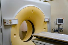 Nuovo RMI, imaging a risonanza magnetica in ospedale fotografia stock Nuovo RMI, imaging a risonanza magnetica in ospedale fotografia stock