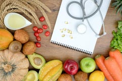 Nutrizione di verdure sana e farmaco di dieta di dieta Ketogenic sana di benessere fotografia stock libera da diritti Nutrizione di verdure sana e farmaco di dieta di dieta Ketogenic sana di benessere fotografia stock libera da diritti