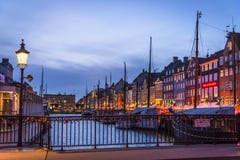 Nyhavn lub Nowy schronienie, Kopenhaga, Dani fotografia royalty free Nyhavn lub Nowy schronienie, Kopenhaga, Dani fotografia royalty free