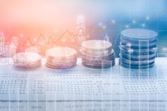 O mercado de valores de ação ou o gráfico e o castiçal de troca dos estrangeiros fazem um mapa de apropriado para o conceito do i foto de stock royalty free O mercado de valores de ação ou o gráfico e o castiçal de troca dos estrangeiros fazem um mapa de apropriado para o conceito do i foto de stock royalty free