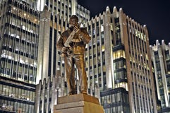 O monumento a Mikhail Kalashnikov Imagem de Stock O monumento a Mikhail Kalashnikov Imagem de Stock