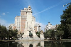 O quadrado de España Espanha da plaza, Madri, Espanha imagens de stock royalty free O quadrado de España Espanha da plaza, Madri, Espanha imagens de stock royalty free