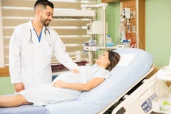 Obgyn doctor doing rounds in a hospital royalty free stock images Obgyn doctor doing rounds in a hospital royalty free stock images
