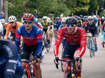 Obra clásica 2019 de Rutland-Melton Cicle: Ganador doble Ed Clancy y 2018 del Medallist del oro olímpico Gabriel Cullaigh imágenes de archivo libres de regalías Obra clásica 2019 de Rutland-Melton Cicle: Ganador doble Ed Clancy y 2018 del Medallist del oro olímpico Gabriel Cullaigh imágenes de archivo libres de regalías