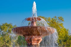 Odgórny widok piękna wodna fontanna w India Gate zdjęcie stock Odgórny widok piękna wodna fontanna w India Gate zdjęcie stock