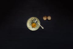 Oeil de Taureau d'oeufs | Un plat fait d'oeuf | Friture d'oeufs photo libre de droits Oeil de Taureau d'oeufs | Un plat fait d'oeuf | Friture d'oeufs photo libre de droits