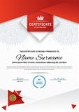 Officiellt vitt certifikat med röda triangeldesignbeståndsdelar, krona Ren modern design för affär Triangelbeståndsdelar Royaltyfri Fotografi Officiellt vitt certifikat med röda triangeldesignbeståndsdelar, krona Ren modern design för affär Triangelbeståndsdelar Royaltyfri Fotografi