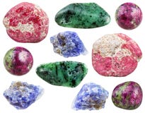 Olika zoisitekristaller, vaggar och gemstones arkivfoto Olika zoisitekristaller, vaggar och gemstones arkivfoto