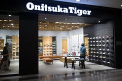 tiger scarpe negozi