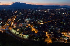 Opinião do por do sol da fortaleza de Prizren, Kosovo imagens de stock Opinião do por do sol da fortaleza de Prizren, Kosovo imagens de stock