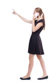 Opinião lateral a mulher de passeio fotografia de stock royalty free Opinião lateral a mulher de passeio fotografia de stock royalty free