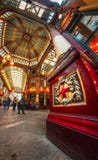 Opinión de Fisheye del interior del mercado de Leadenhall, la ciudad, Londres, Inglaterra, Reino Unido, Europa imagenes de archivo Opinión de Fisheye del interior del mercado de Leadenhall, la ciudad, Londres, Inglaterra, Reino Unido, Europa imagenes de archivo