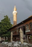 Opinión de la puesta del sol que sorprende de la mezquita de Dzhumaya en la ciudad de Plovdiv, Bulgaria imagen de archivo Opinión de la puesta del sol que sorprende de la mezquita de Dzhumaya en la ciudad de Plovdiv, Bulgaria imagen de archivo