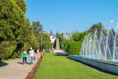 ORADEA, ΡΟΥΜΑΝΊΑ - 28 ΑΠΡΙΛΊΟΥ 2018: Πάρκο την 1η Δεκεμβρίου κοντά στο κέντρο Oradea, Ρουμανία στοκ εικόνες ORADEA, ΡΟΥΜΑΝΊΑ - 28 ΑΠΡΙΛΊΟΥ 2018: Πάρκο την 1η Δεκεμβρίου κοντά στο κέντρο Oradea, Ρουμανία στοκ εικόνες